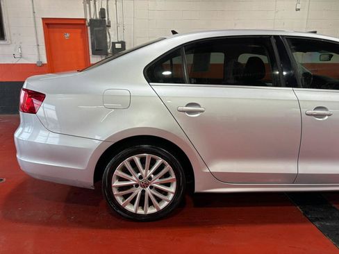 Used 2012 Volkswagen Jetta SEL image 6