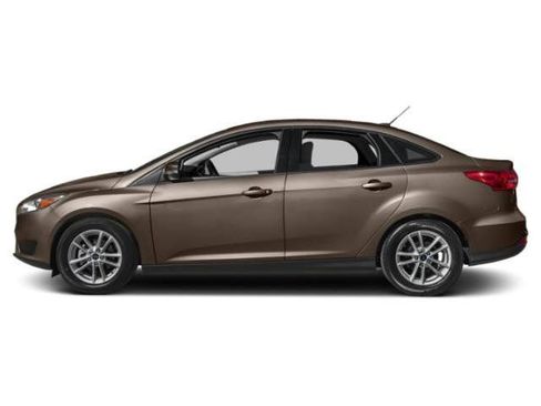 Used 2018 Ford Focus SEL image 3