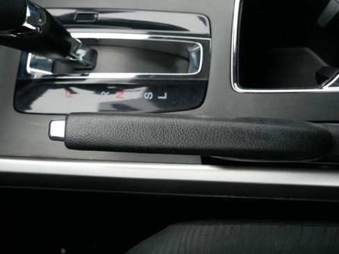 Used 2015 Honda Accord LX image 32