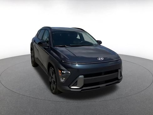 Used 2026 Hyundai Kona SEL Sport FWD image 3