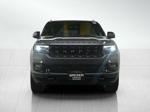 Used 2024 Jeep Wagoneer Series II image 8