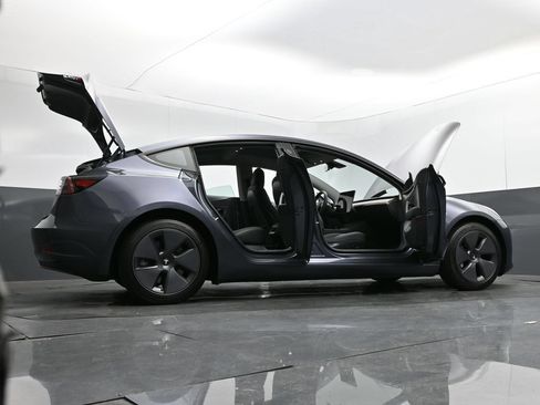 Used 2023 Tesla Model 3 Standard Range RWD image 35