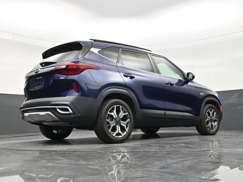 Used 2021 Kia Seltos EX AWD/4WD image 24