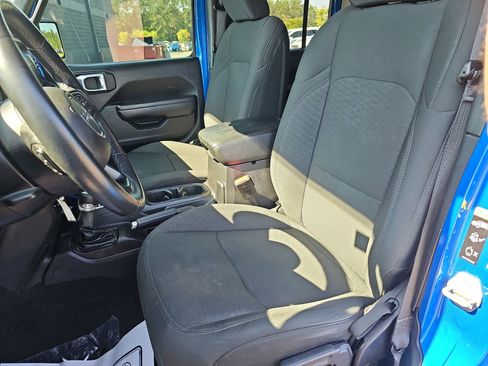 Used 2021 Jeep Wrangler Unlimited Sport w/ Sun And Sound Package AWD/4WD image 16