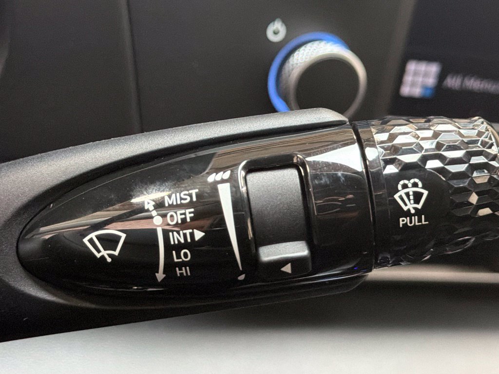 New 2026 Hyundai Elantra SE FWD image 32