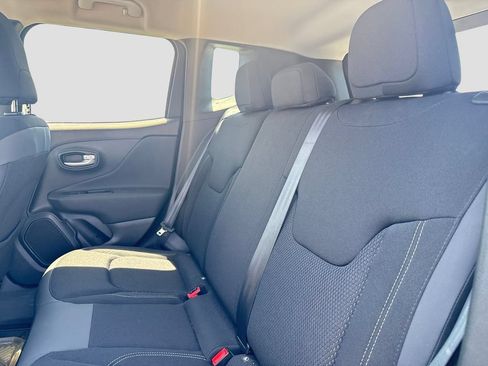 Used 2023 Jeep Renegade Altitude AWD/4WD image 22