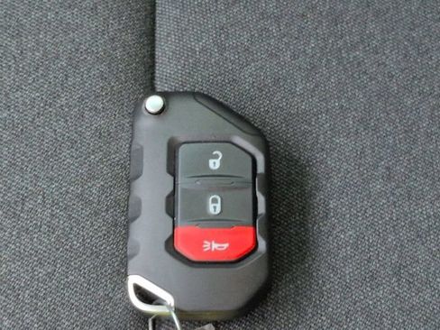 Used 2024 Jeep Wrangler Sport AWD/4WD image 27