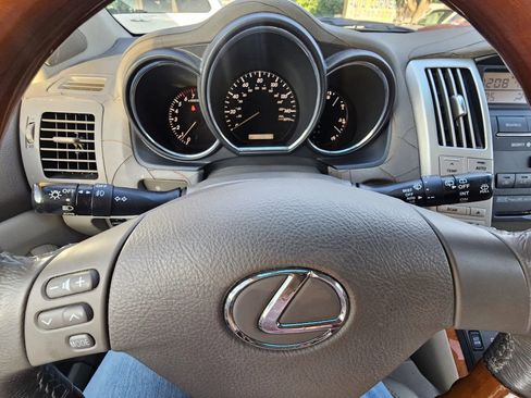 Used 2004 Lexus RX 330 FWD image 13