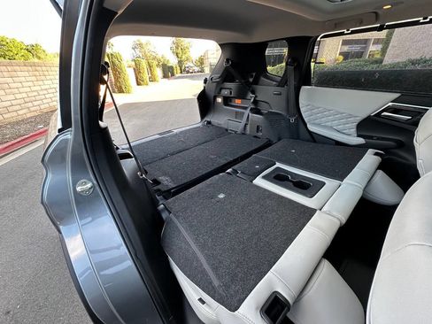 Used 2023 Mitsubishi Outlander SEL image 19