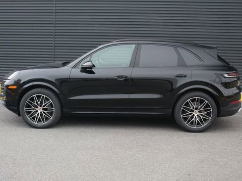 New 2026 Porsche Cayenne image 2