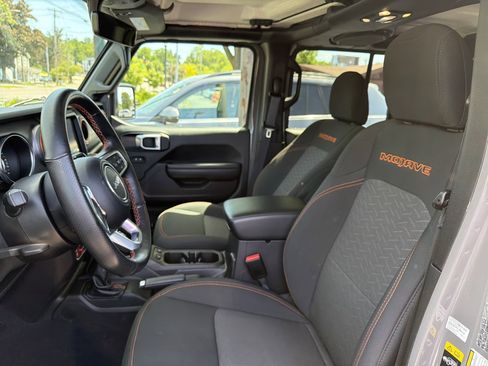 Used 2021 Jeep Gladiator Mojave AWD/4WD image 10