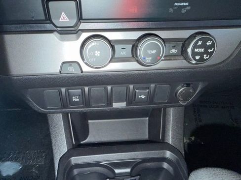 Used 2022 Toyota Tacoma SR image 12