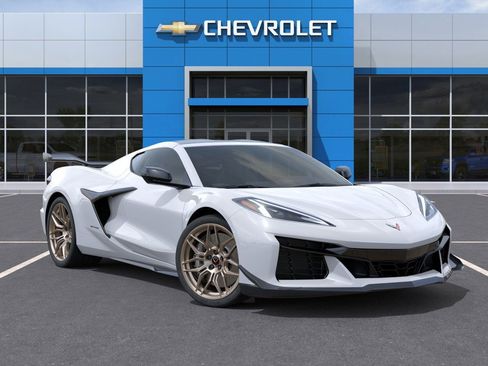 New 2025 Chevrolet Corvette Z06 w/ Z07 Performance Package image 8