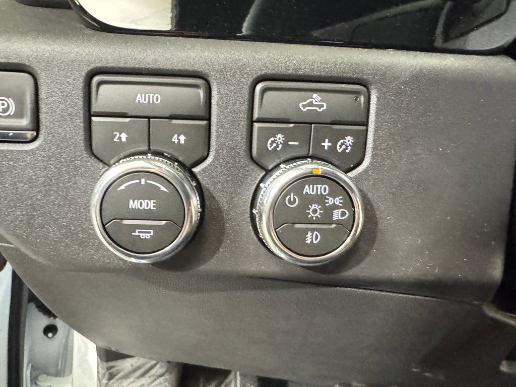 Certified 2026 GMC Sierra 1500 Elevation AWD/4WD image 19