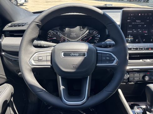 New 2026 Jeep Compass Latitude AWD/4WD image 25