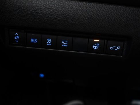 Used 2021 Toyota Venza Limited w/ Advanced Technology Package AWD/4WD image 16