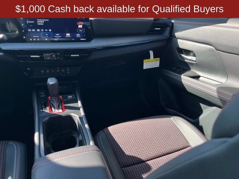 New 2026 Nissan Kicks SR image 18