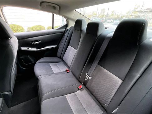 Used 2023 Nissan Sentra SV image 18