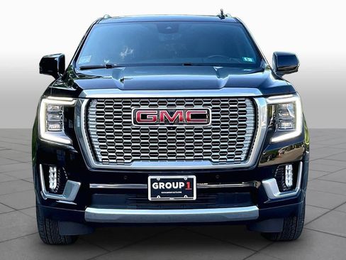 Used 2024 GMC Yukon Denali w/ Advanced Technology Package AWD/4WD image 3