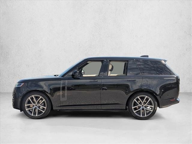 Used 2026 Land Rover Range Rover SE AWD/4WD image 5