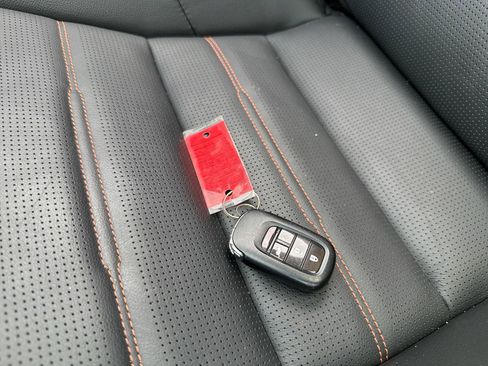 Used 2025 Honda CR-V Sport Touring image 31