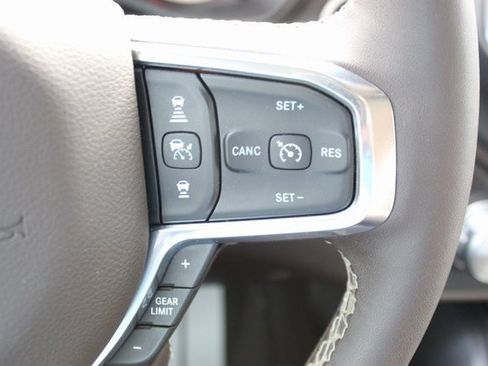 Used 2025 RAM 1500 Laramie w/ Laramie Southwest Edition image 15