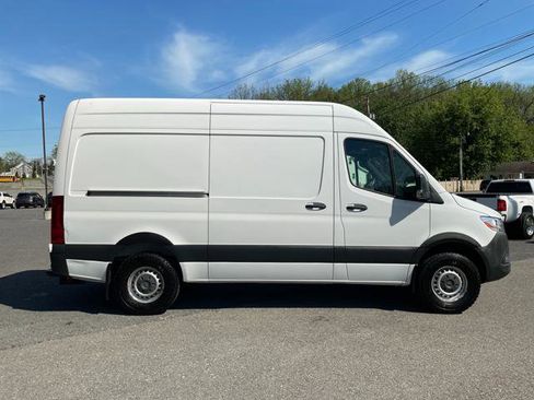 Used 2019 Mercedes-Benz Sprinter 2500 image 10