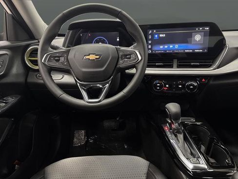 New 2026 Chevrolet Trax LT w/ Driver Confidence Package image 5