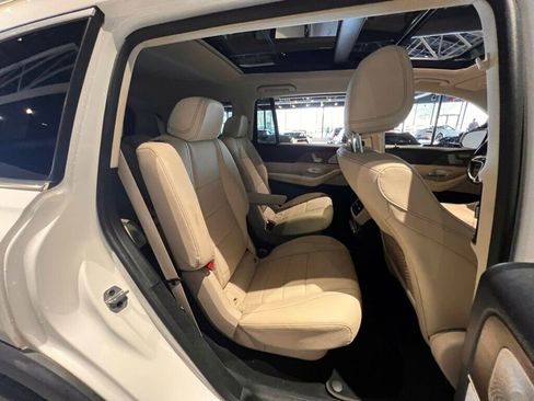 Used 2024 Mercedes-Benz GLS 450 4MATIC image 15