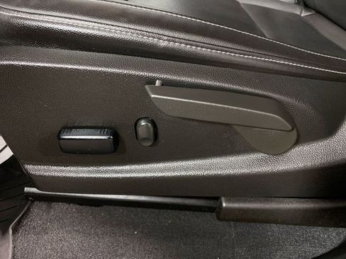 Used 2022 GMC Canyon Elevation w/ Elevation Premium Package image 12