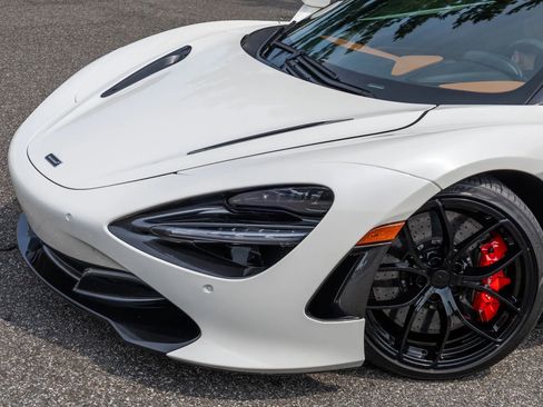 Used 2020 McLaren 720S Luxury image 10