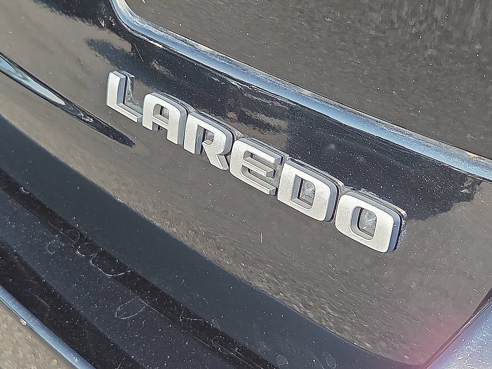 Used 2024 Jeep Grand Cherokee Laredo X RWD image 8