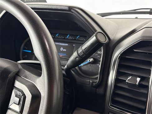 Used 2019 Ford F250 XLT w/ XLT Premium Package image 17