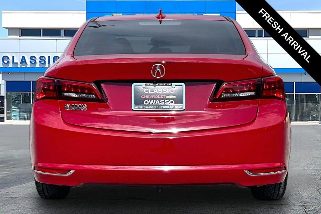Used 2017 Acura TLX w/ Technology Package FWD image 4