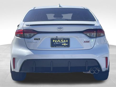 Used 2025 Toyota Corolla XSE FWD image 4