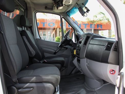 Used 2012 Mercedes-Benz Sprinter 3500 image 27