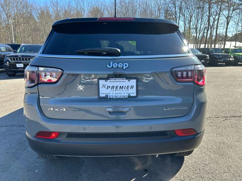 Used 2024 Jeep Compass Limited image 6