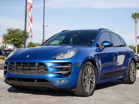Used 2015 Porsche Macan Turbo AWD/4WD image 7