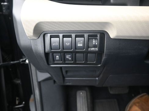 Used 2022 Subaru Ascent Premium w/ Convenience Package image 15