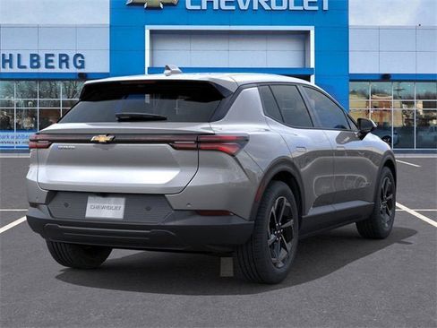 New 2026 Chevrolet Equinox EV LT image 4