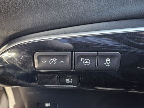 Used 2019 Toyota Prius LE image 20