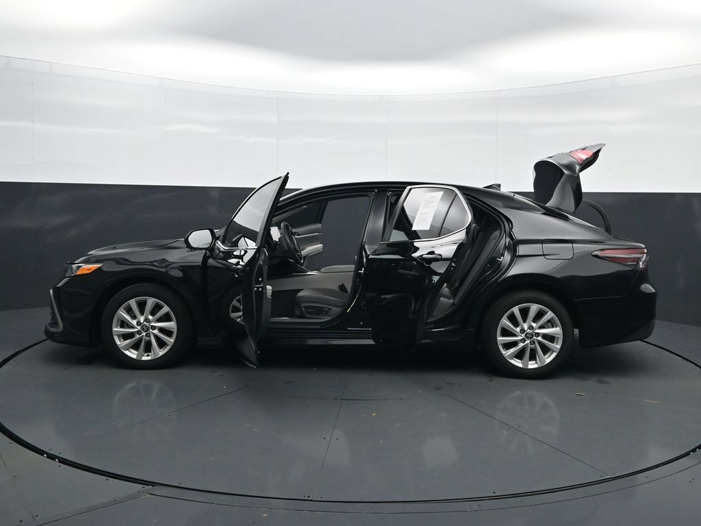 Used 2024 Toyota Camry LE FWD image 46