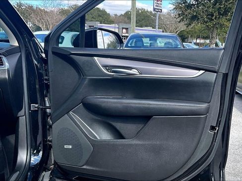 Used 2017 Cadillac XT5 Premium Luxury w/ LPO, Wheel Lock Package image 29