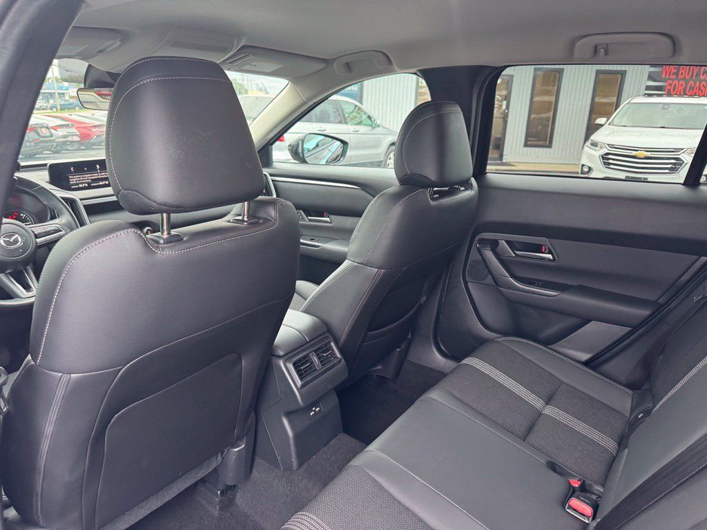 Used 2024 MAZDA CX-50 AWD 2.5 S w/ Preferred Package image 17