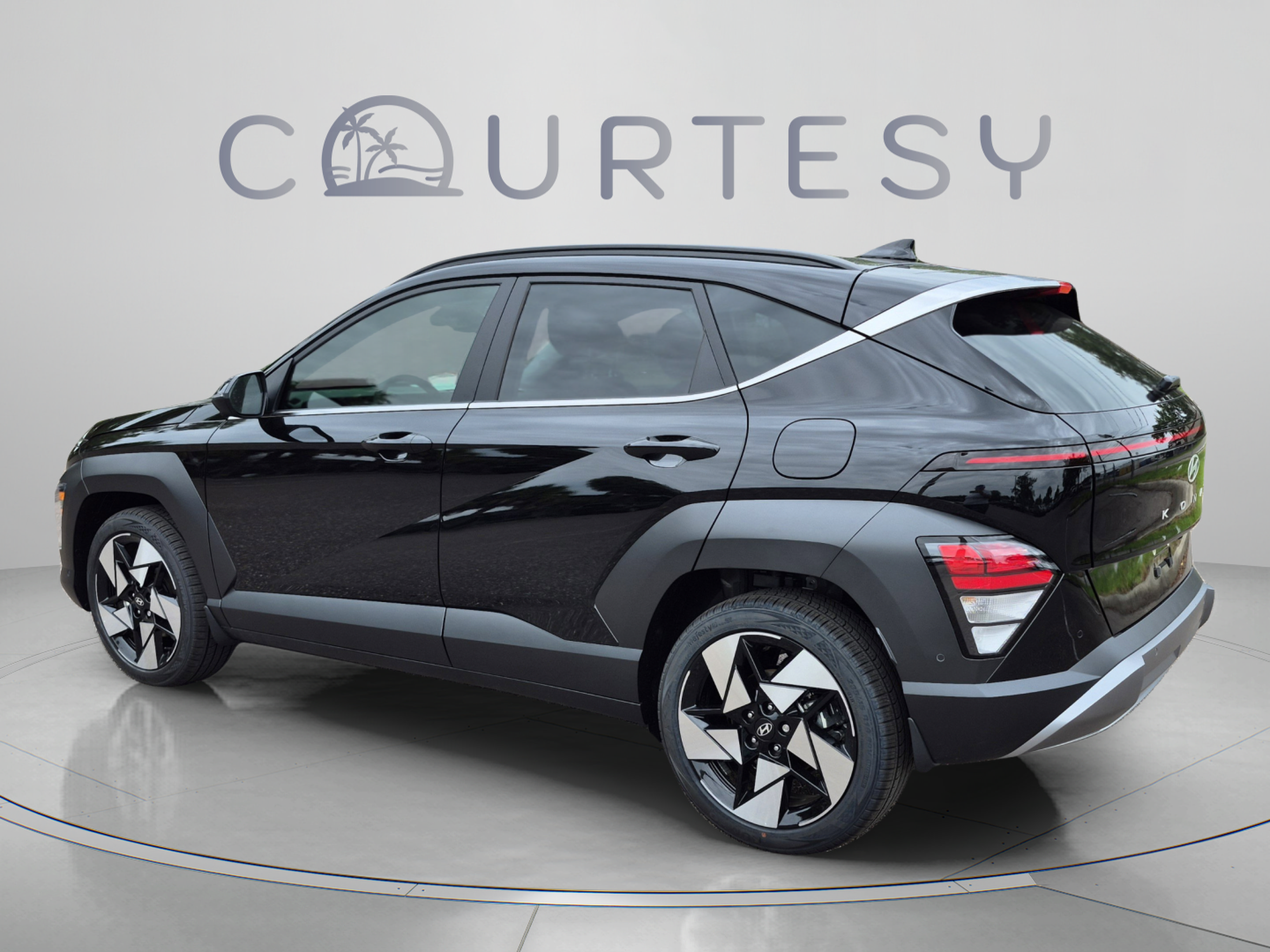 New 2026 Hyundai Kona Limited FWD image 3