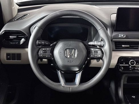 New 2026 Honda Pilot Touring image 13