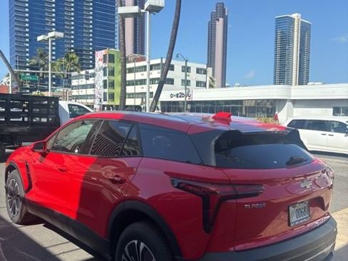 Used 2024 Chevrolet Blazer EV LT image 8