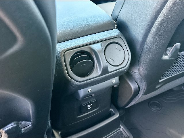 New 2026 Jeep Wrangler Unlimited Sahara AWD/4WD image 19
