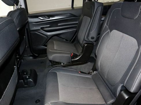 Used 2024 Jeep Grand Cherokee L Laredo w/ Luxury Tech Group I image 23