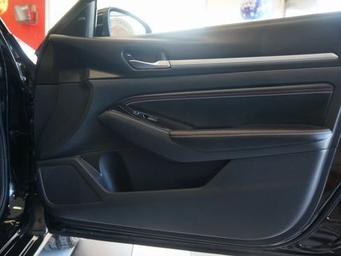 Used 2023 Nissan Altima 2.5 SR w/ SR Premium Package image 61